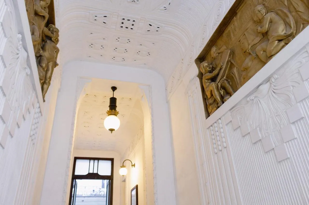 Cosy Nest Close To Blaha Sqr Budapest 0*,